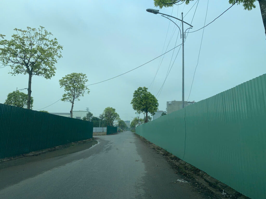 quây rào tôn b2.2