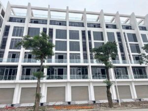 thuê liền kề thanh hà đường 25m