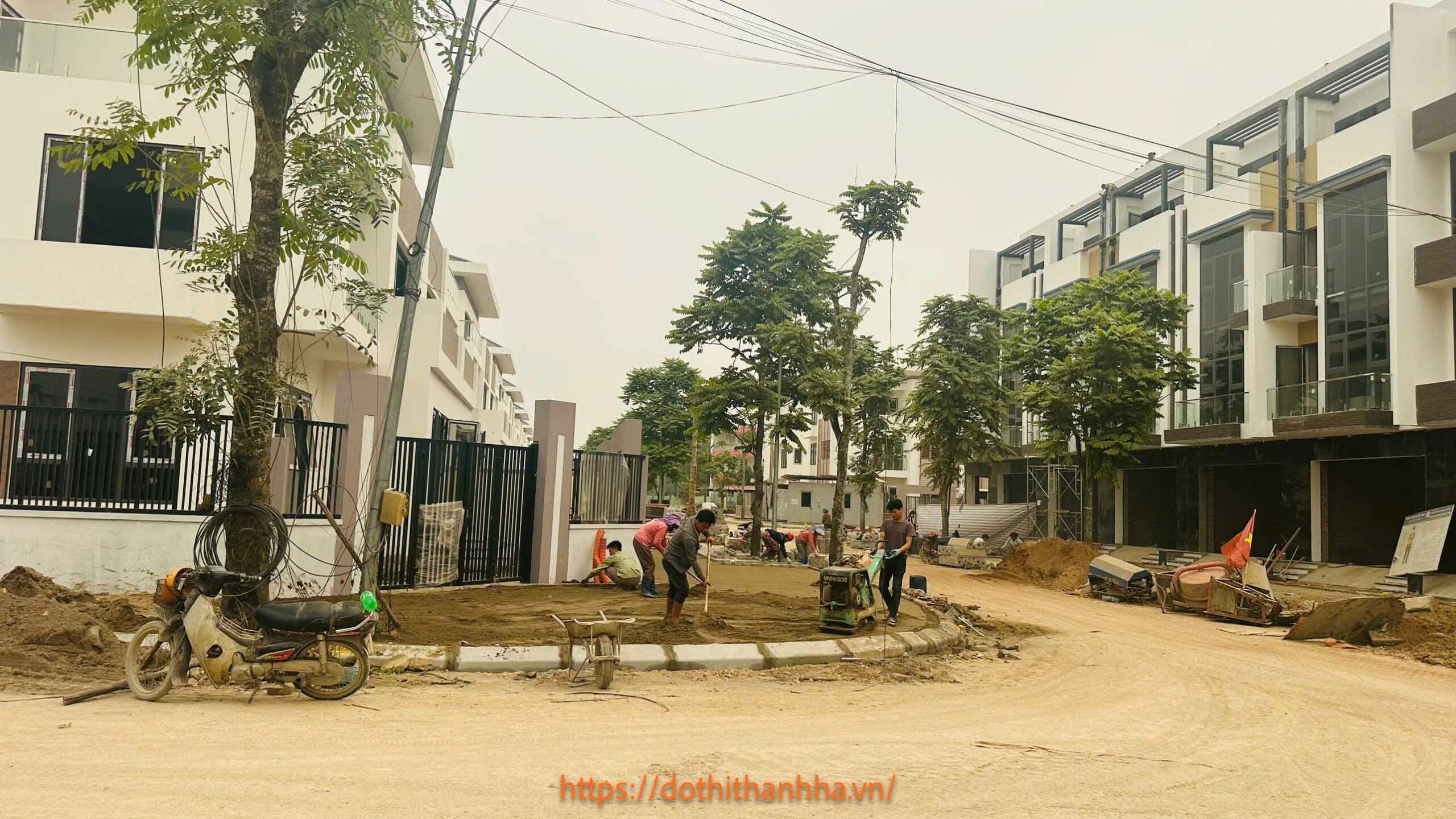 thuê liền kề thanh hà khu b1.4